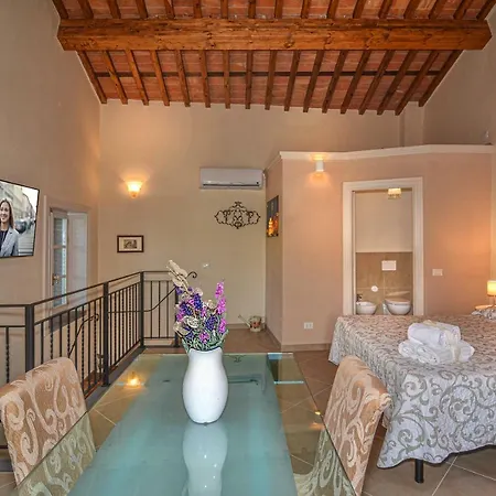 Apartment La Mandolata Dei Poeti Lucca